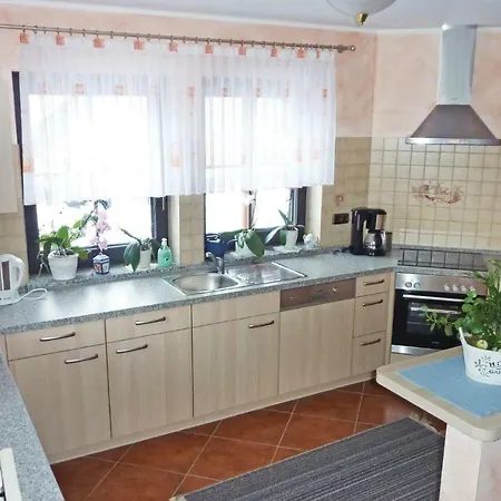 Appartement Two-bedroom With A Fireplace In Kelberg